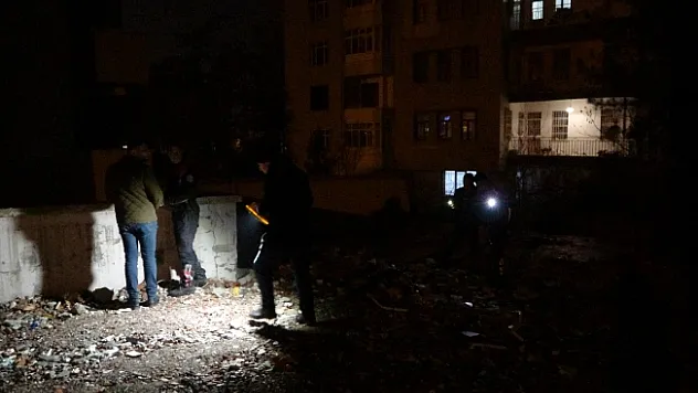 İki grup arasında silahlı, bıçaklı kavga: 2 yaralı