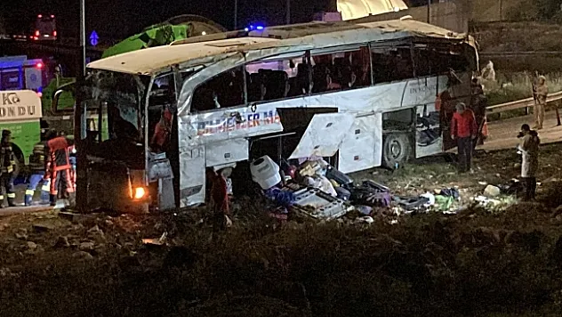 Mersin'de otobüs kazası: 9 ölü, 30 yaralı