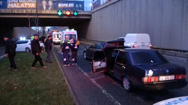 Malatya'da alt geçitte 7 araç birbirine girdi