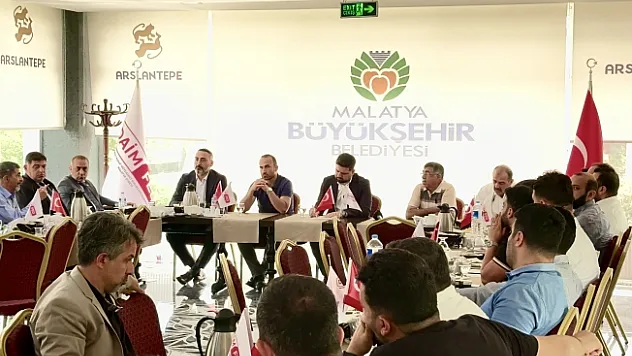 Esen'den 'Malatya'da sağlam binalar yıkıldı' iddiası
