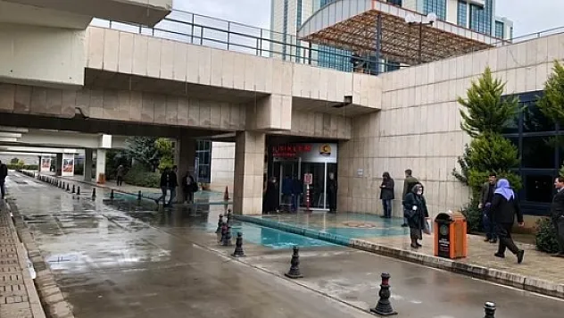 Otomobil ile motosiklet çarpıştı: 1 ölü, 1 gözaltı