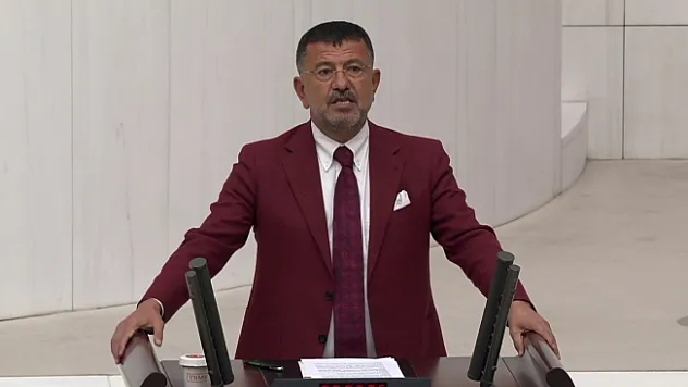 Ağbaba: Kayısımız maalesef ayakaltı oldu
