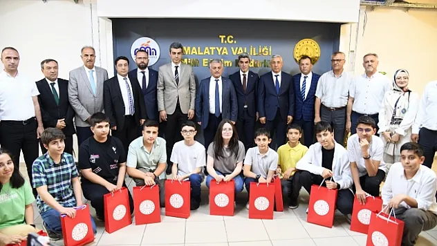Bakan Ersoy'dan Malatya LGS birincisine hediye!