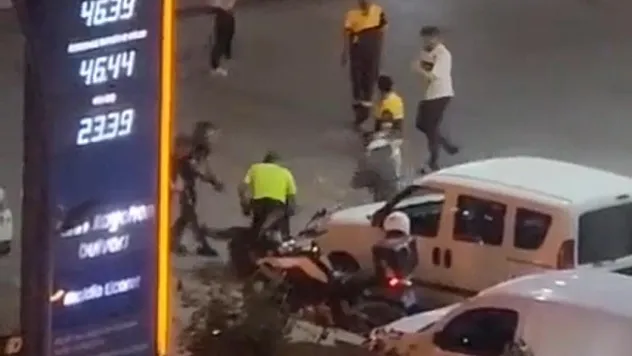 Ceza kesilen sürücü ile polis birbirine girdi!