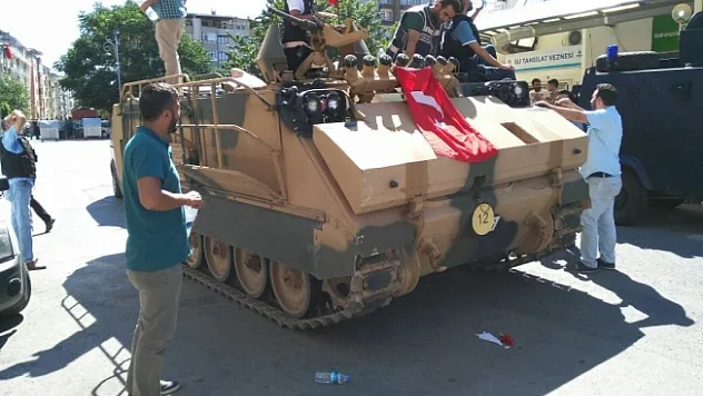 Özbey 15 Temmuzda yaşadıklarını anlattı