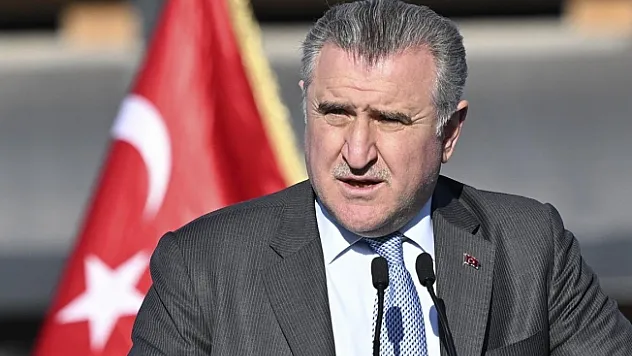 Afetten etkilenen gençlere 70 milyon lira destek