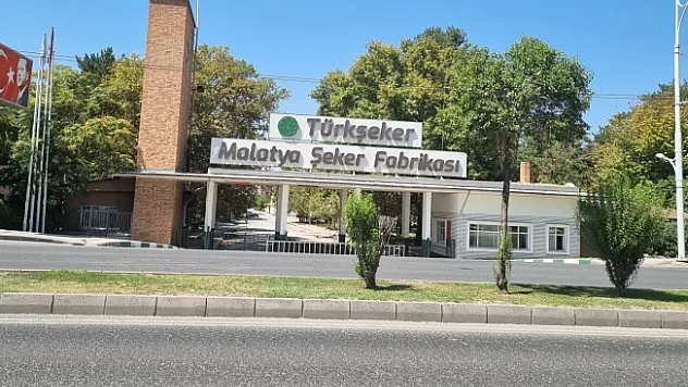 Vatandaş küspe kokusundan bunaldı! Cam, kapı açamıyorlar!