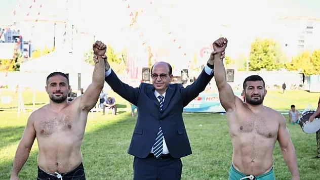 19.Uluslararası Turgut Özal Karakucak Güreşleri tamamlandı