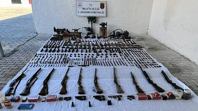 Malatya'da bomba yapımında kullanılan kimyasallar ele geçirildi
