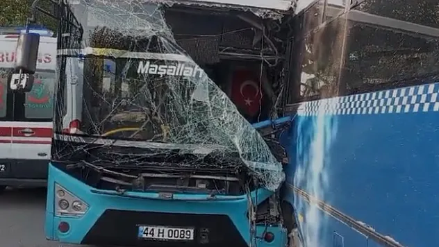 Malatya'da feci kaza! 25 kişi yaralandı