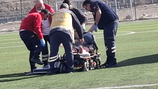 Beyin kanaması geçirdi!  İmdadına ambulans helikopter yetişti
