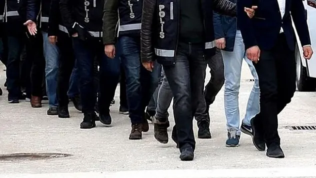 12 ilde FETÖ operasyonu! 21 gözaltı!