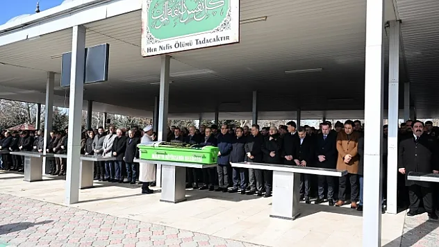 Başkan Geçit'in annesi son yolculuğuna uğurlandı