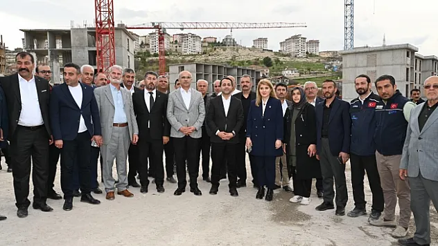 AK PARTİ Heyetinden Akçadağ'a çıkarma