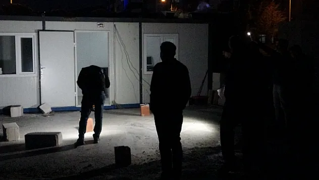 Konteynerde ilginç silahla yaralanma!