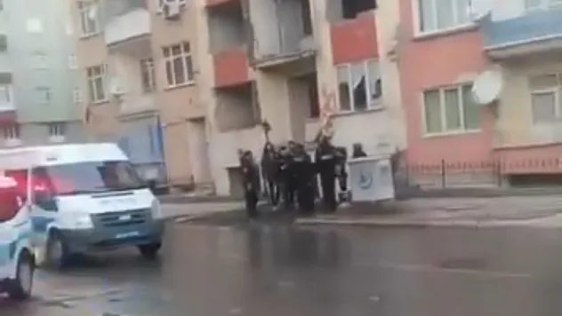 Malatya'da ağır hasarlı binada ölüm!
