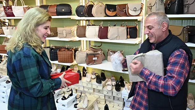 Ölmeztoprak'tan boykot çağrılarına tepki! Alışveriş yaptı