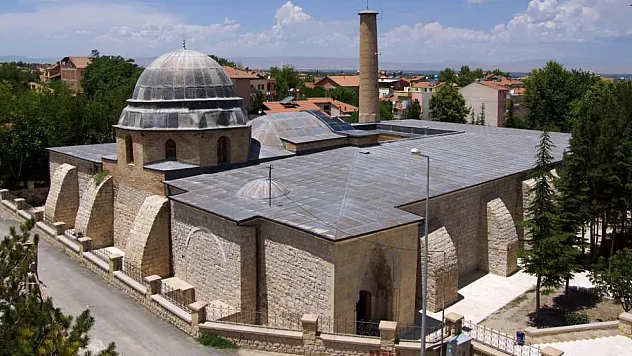 24 Ekim 2025 Cuma Hutbesi: Birlikte Bereket, Kardeşlikte Rahmet Vardır