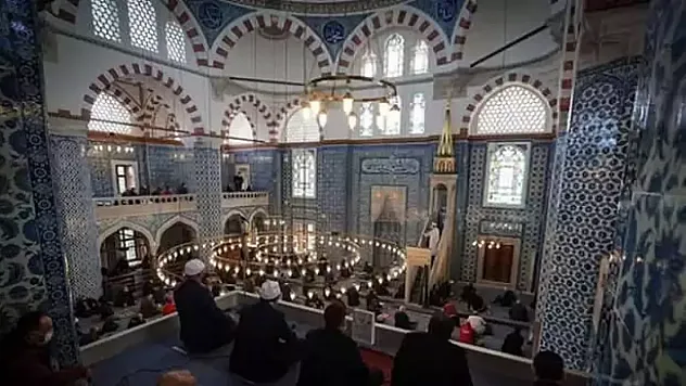 26 Eylül 2025 Cuma Hutbesi Yayınlandı: 'Peygamberimiz, Cami ve Namaz'