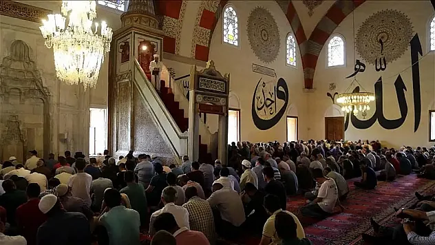 28 Kasım 2025 Cuma Hutbesi Yayımlandı: 'Fedakârlığın Zirvesi: Îsâr'