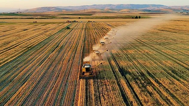 42 Bin Futbol Sahası Büyüklüğündeki Tarım Arazisi Kiraya Çıkıyor