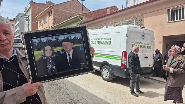 70 Yıllık Aşkta Hüzünlü Veda! Bir Gün Arayla Hayata Göz Yumdular