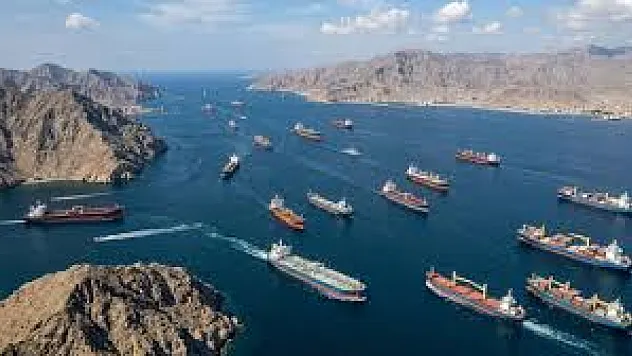 ABD Donanması Hürmüz Boğazı'nda Yeniden Devrede!