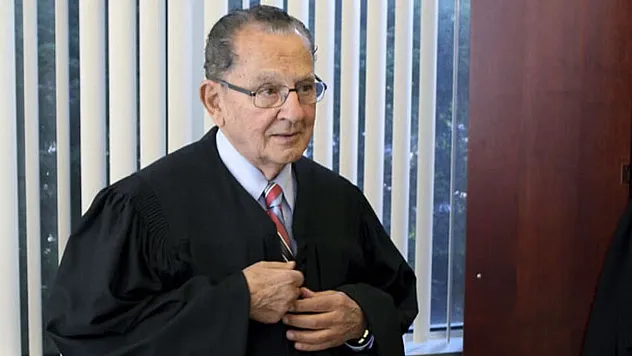 ABD'nin Efsane Hâkimi Frank Caprio Hayatını Kaybetti: Milyonları Etkileyen Bir Adalet Simgesi Sonsuzluğa Uğurlandı