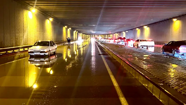 Alt Geçitler Su Altında Kaldı! Malatya'da Sorumluluk Tartışması
