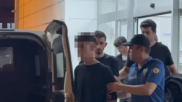 Amasra'da Kafe Önünde Bıçaklı Kavga: 7 Kişi Yaralandı