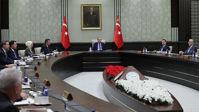 Ankara'da Kritik Zirve!  Devletin Zirvesi Külliye'de Bir Araya Geldi