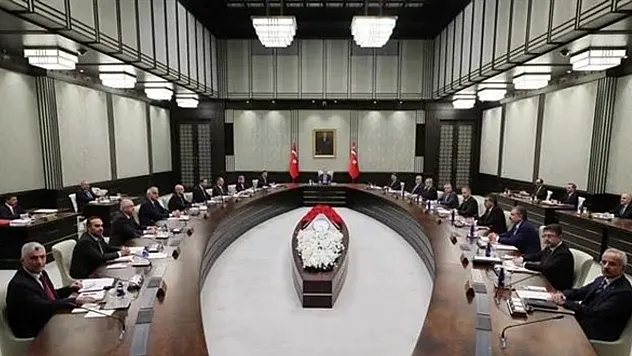 Ankara Kulislerinde Kabine Revizyonu Rüzgarları Esiyor