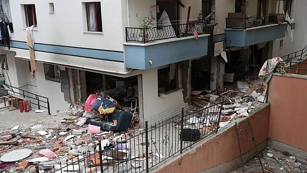 Ankara Mamak'ta Doğal Gaz Patlaması: Evde Tek Başına Olan Kişi Yaraland