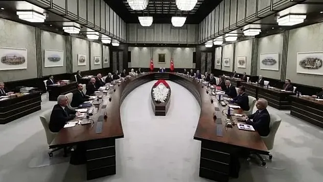 Ankara Siyasetinde Kabine Revizyonu Sesleri Yükseliyor