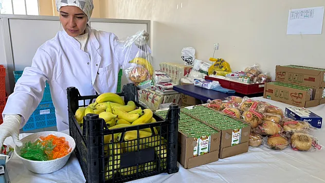 Arguvan'da Köy Okullarına Kahvaltı Desteği