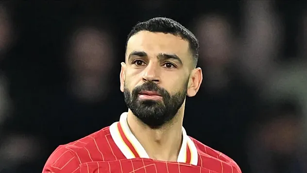 Arne Slot Ve Mohamed Salah Arasındaki Görüşme Sonrasında Yıldız Futbolcu Yeniden Kadroya Dahil Edildi