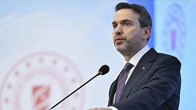 Bakan Bayraktar: BAE ile 1 Milyar Dolarlık Güneş Enerjisi Yatırımında Sona Yaklaştık