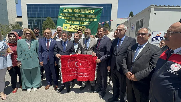 Bakan Yumaklı Malatya'da Hak Sahipleriyle Buluştu! Çoban Evleri İçin Teslim Töreni