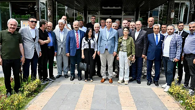 Başkan Geçit, 'Yeşilyurtspor'un şampiyonluğu Malatya'da kenetlenmeyi sağladı'
