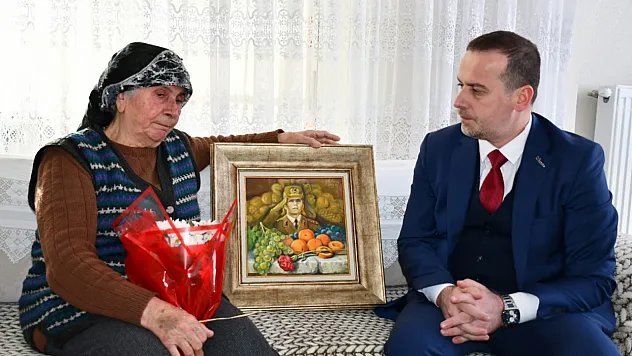 Başkan Karademir Şehit Annesi Sebahat Yakut ile Bir Araya Geldi