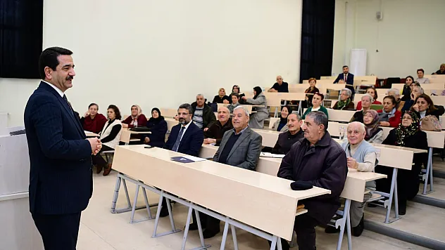 Başkan Taşkın'dan 60 Yaş Tazelenme Üniversitesi'nde Kursiyerlerle Buluşma!