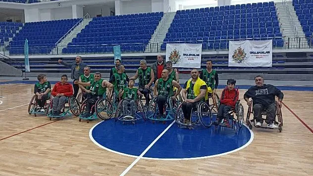 Basketbol'da Liderlik Koltuğu El Değiştirdi