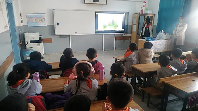 Battalgazi'de İki Okulda Eğitim Verildi: Çocuklar Su Gönüllüsü Oldu!