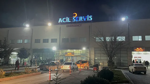 Battalgazi'de Kanlı Saldırı: Kimliği Belirsiz Kişi 2 Genci Yaraladı