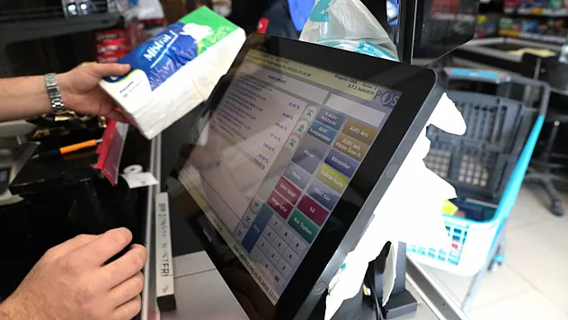 Battalgazi'de Marketlerde Raf-Kasa Mesaisi