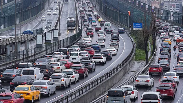 Bayram Tatili Dönüş Yolunda Yoğunluk Başladı