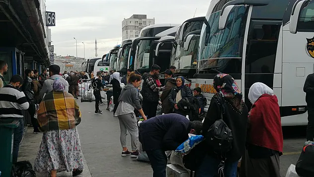 Bayram Yoğunluğu Erken Başladı! Otobüslerde Ek Sefer Biletleri Satışa Çıktı