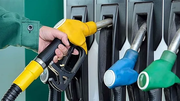 Benzin ve Motorin Fiyatlarında Yeni Yılla Birlikte Sürpriz Artış Gerçekleşecek!