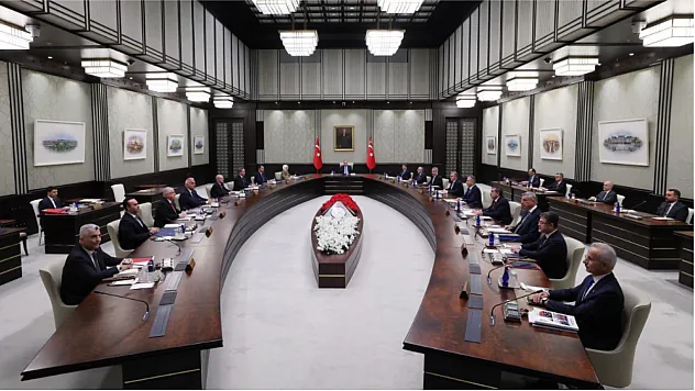 Beştepe'de Yılın İlk Zirvesi Yeni Yılın Yol Haritası Çiziliyor