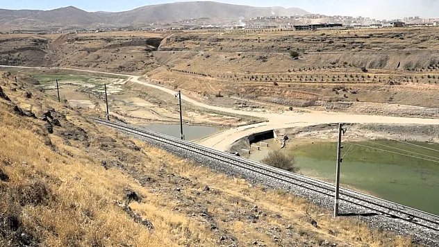 Beylerderesi Barajı'nda su seviyesi alarm veriyor